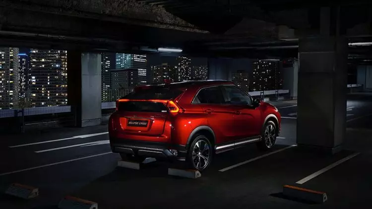 Gambar resmi pisanan saka Mitsubishi Eclipse Cross anyar 16118_3