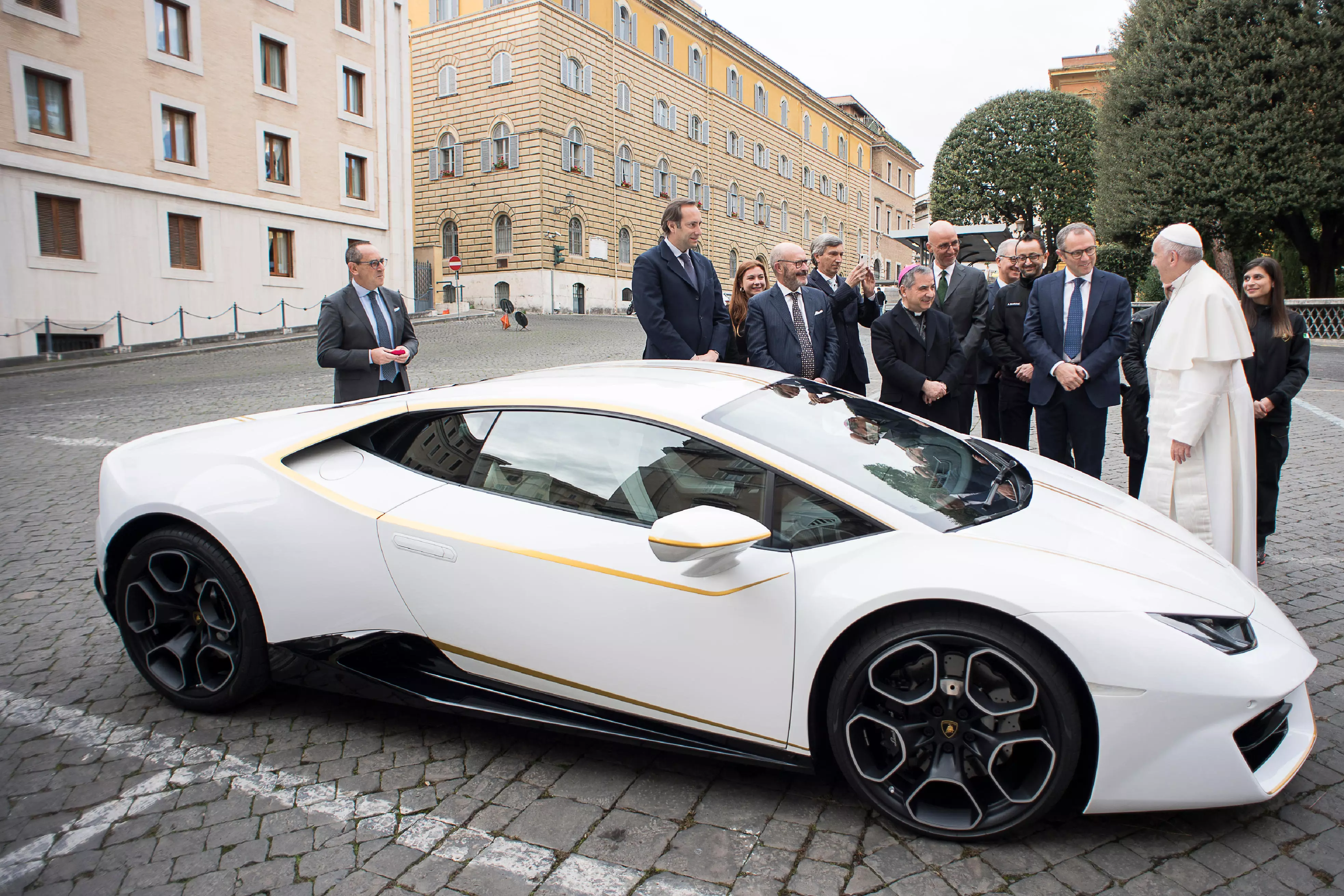 Lamborghini paavst Franciscus