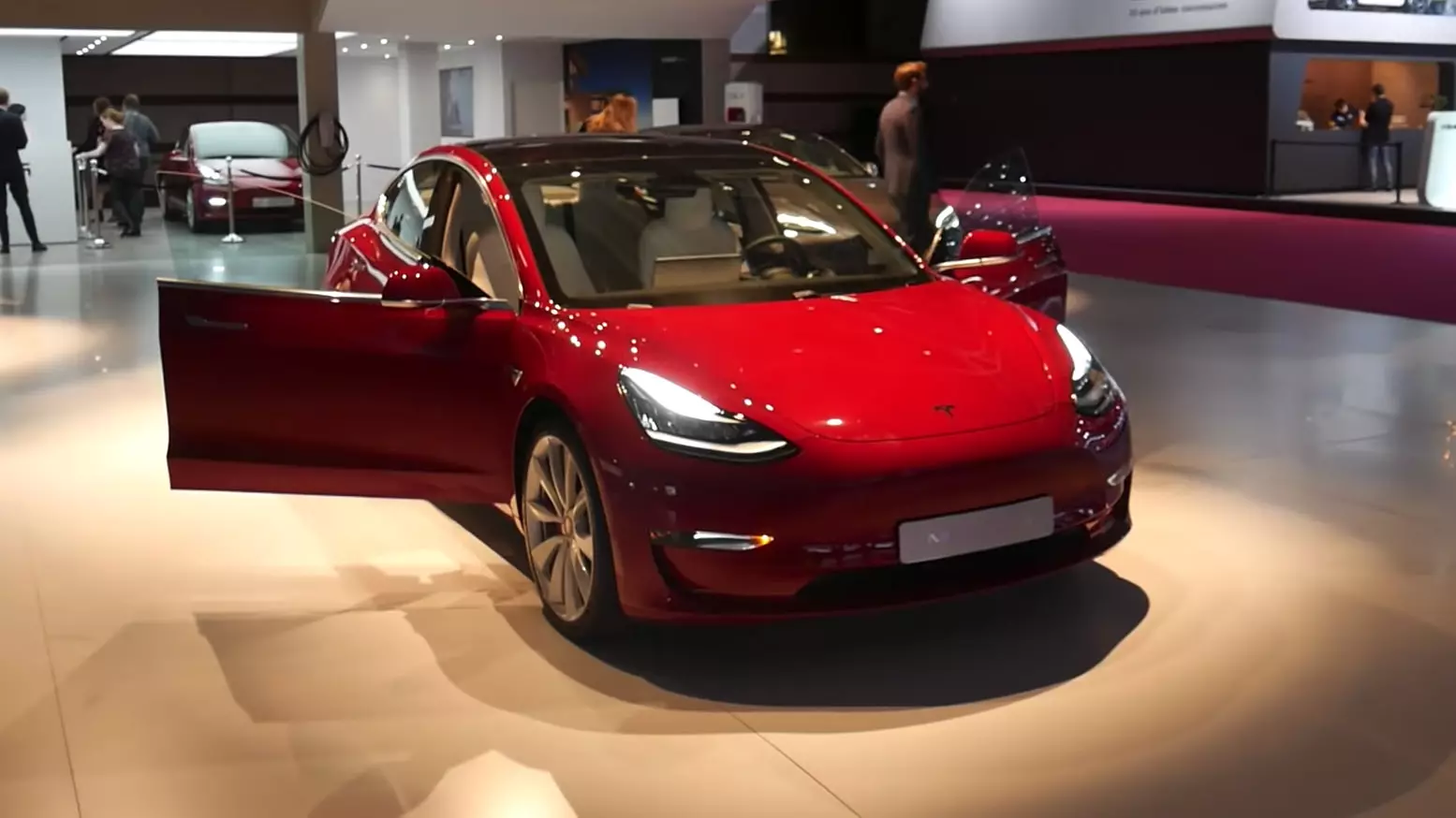 Tesla моделі 3