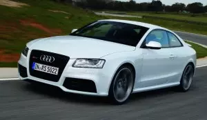 Ka anyị votu: Audi RS5 Coupé Vs. BMW M3 Coupé 16383_13