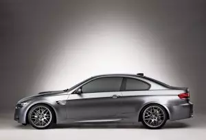 بېلەت تاشلايلى: ئاۋدى RS5 Coupé vs BMW M3 Coupé 16383_4