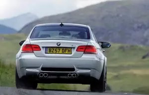 بېلەت تاشلايلى: ئاۋدى RS5 Coupé vs BMW M3 Coupé 16383_6