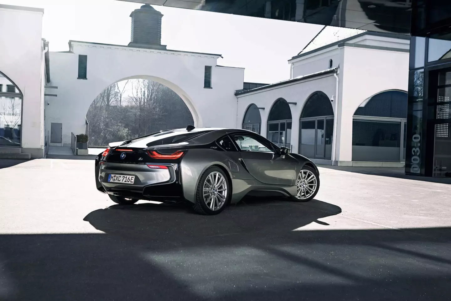 BMW i8