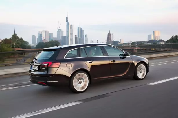 New Opel Insignia and Insignia Sport Tourer (42)