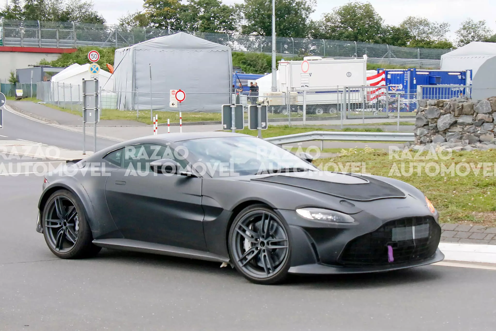 photos-espia_Aston Martin Vantage