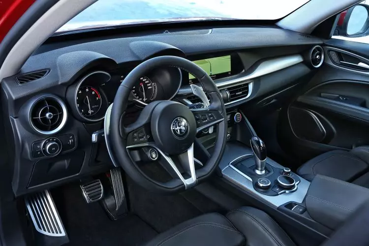 2017 Alfa Romeo Stelvio Interieur