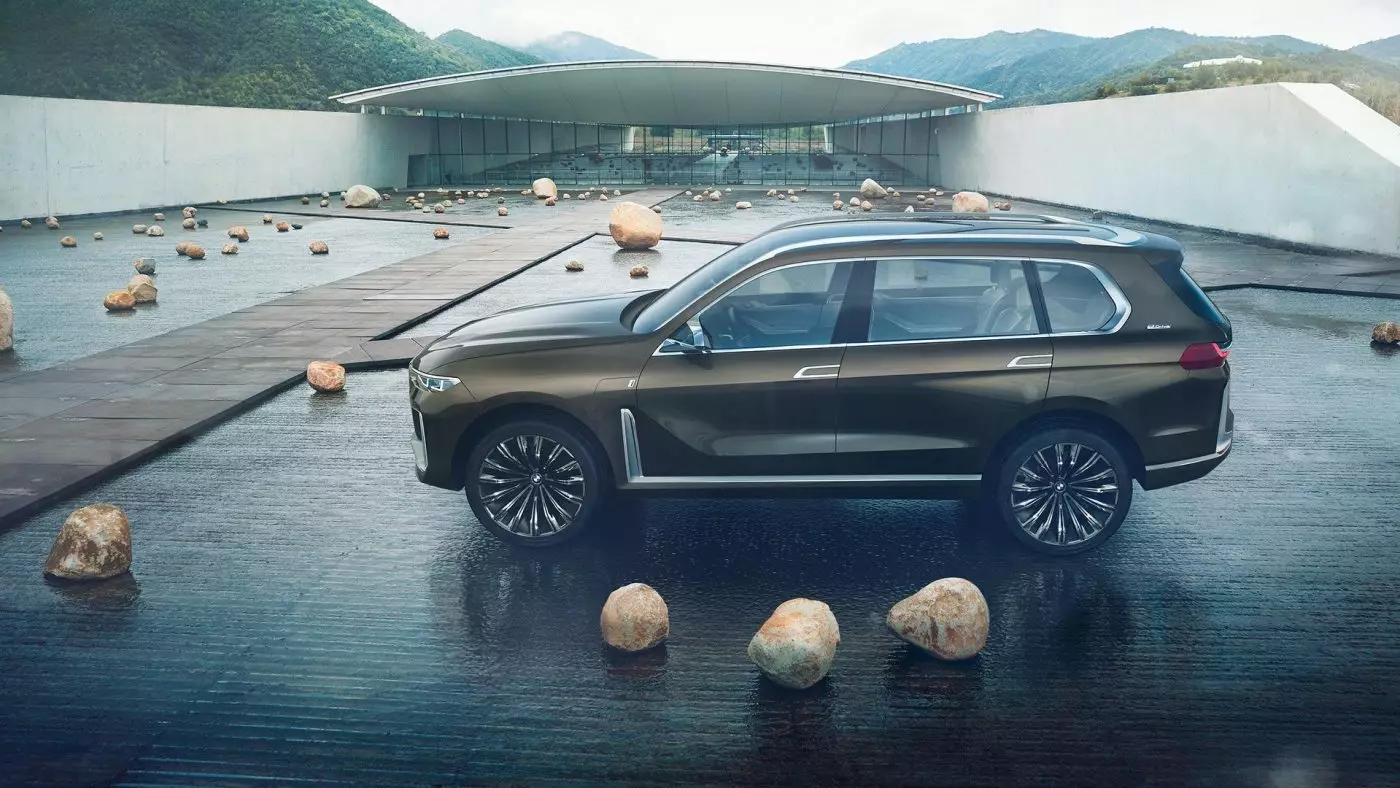 Концепт BMW X7 iPerformance