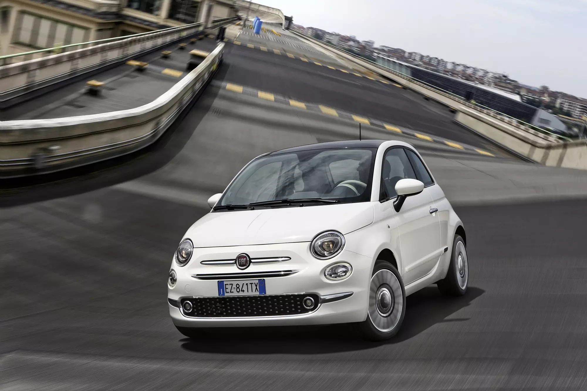 ក្រុមហ៊ុន Fiat 500