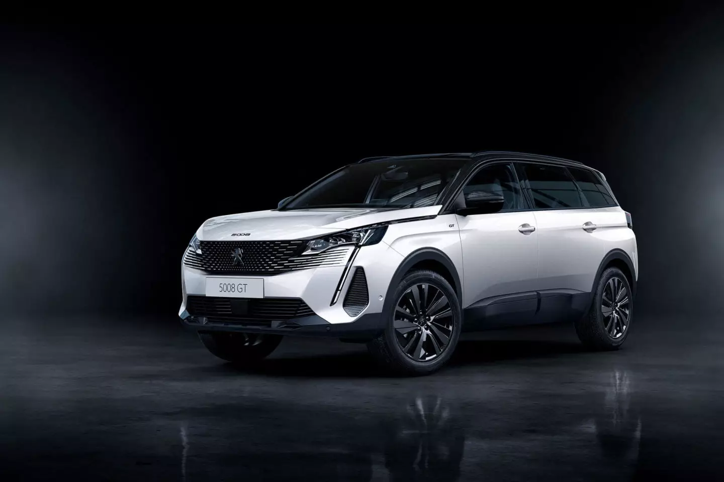 Peugeot 5008 2020 року