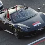 964 Ferraris en Silverstone para establecer un récord mundial 17108_5