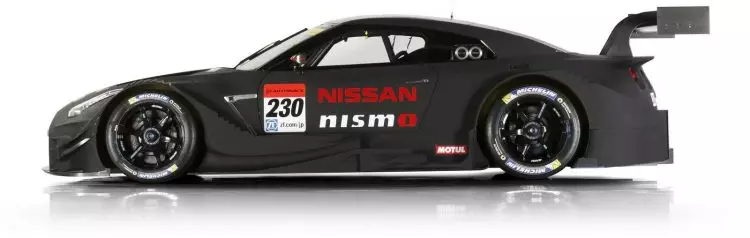 นิสสัน-gt-r-nismo-3