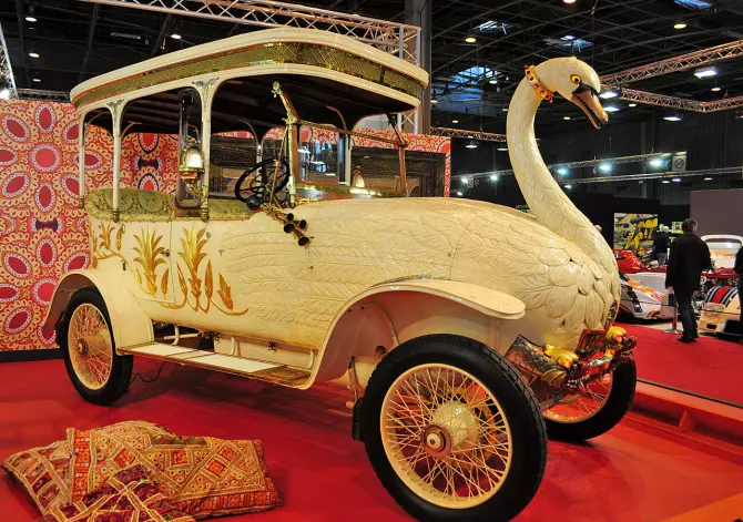 Brooke Swan Car