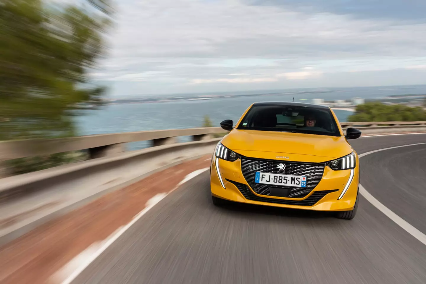 Peugeot 208 GT لىنىيىسى ، 2019-يىل