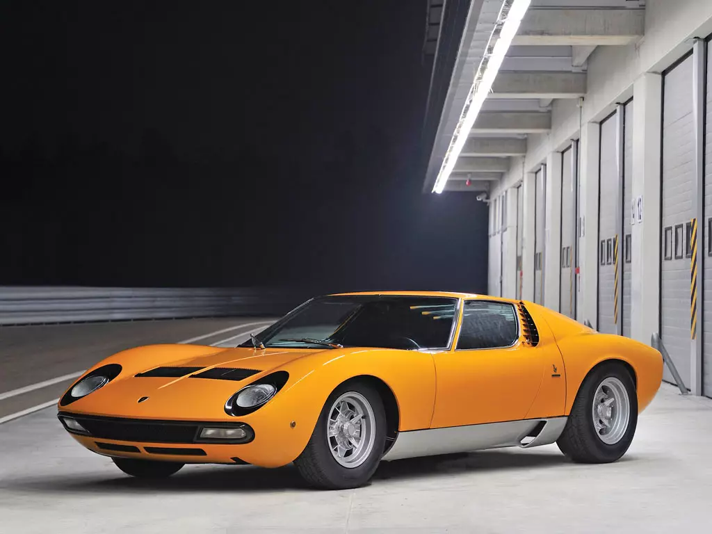 Lamborghini Miura P400 SV alu i luga mo le faʻatautuʻi: o ai e tuʻuina atu nisi mea? 17585_2