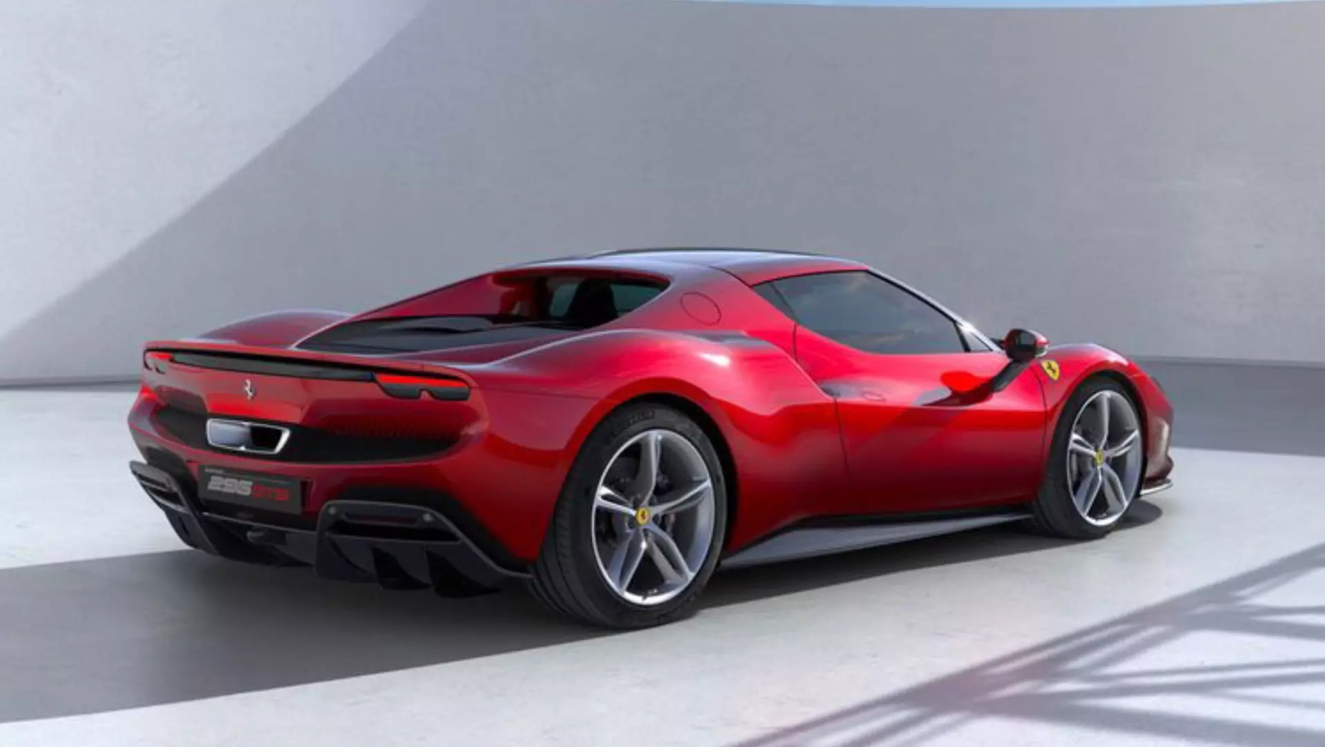 Były szef designu Ferrari przeprojektowuje nowy 296 GTB 1768_4