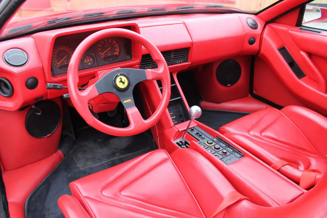 Tá Comórtas Ferrari Testarossa Koenig ar ceant. Cé a thugann níos mó? 17801_4