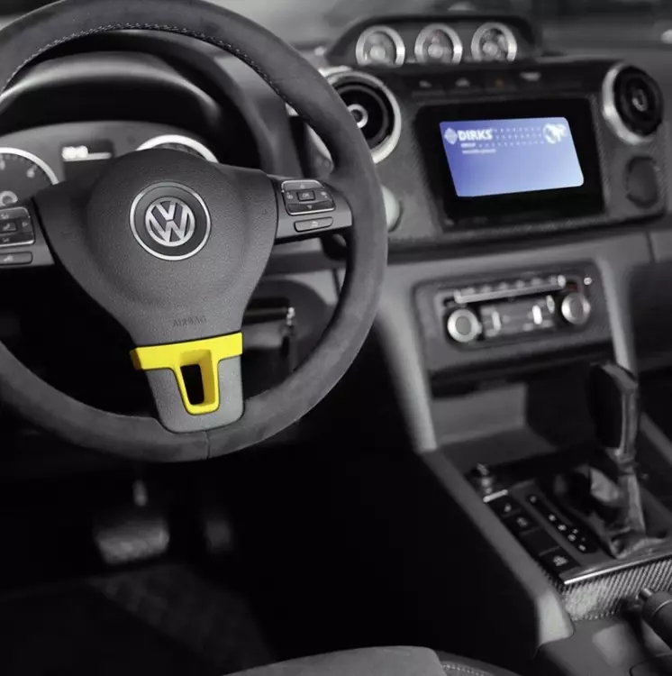 2014-MTM-Volkswagen-Amarok-4-2-TDI-Интерьер-3-1280x800