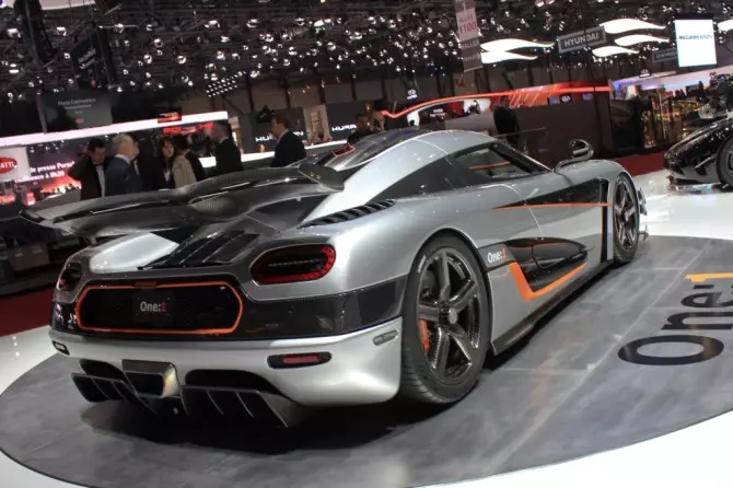 koenigsegg-ọkan1-2014-12