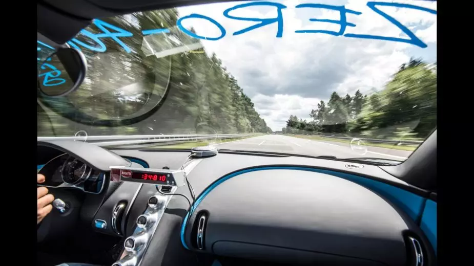 Bugatti Chiron 0-400-0 km/soat tezlikda 42 soniya