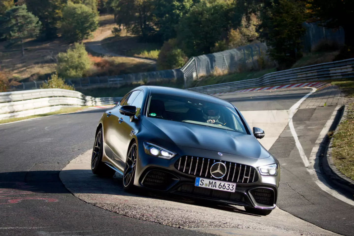 Мерседес-AMG GT 63 S 4MATIC +