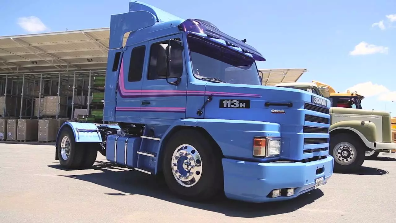 Scaniya 113H