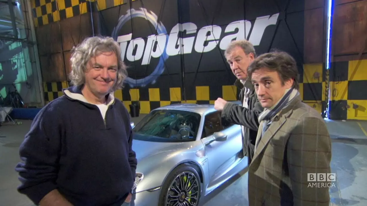 Хаммонд Кларксон може TopGear