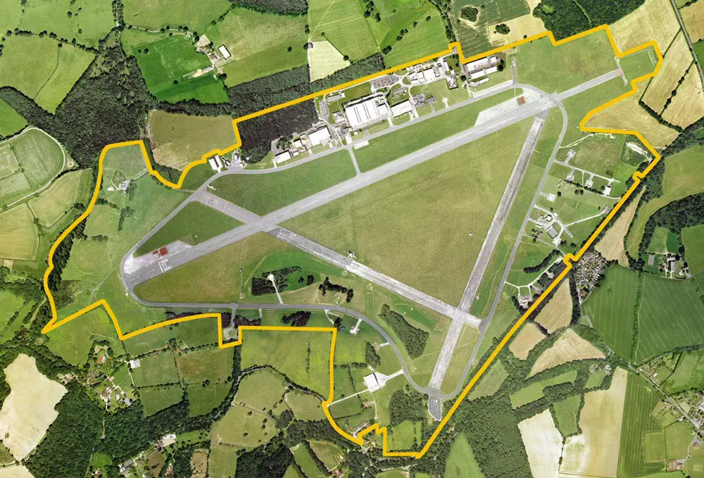 Dunsfold aerodromi Angliya