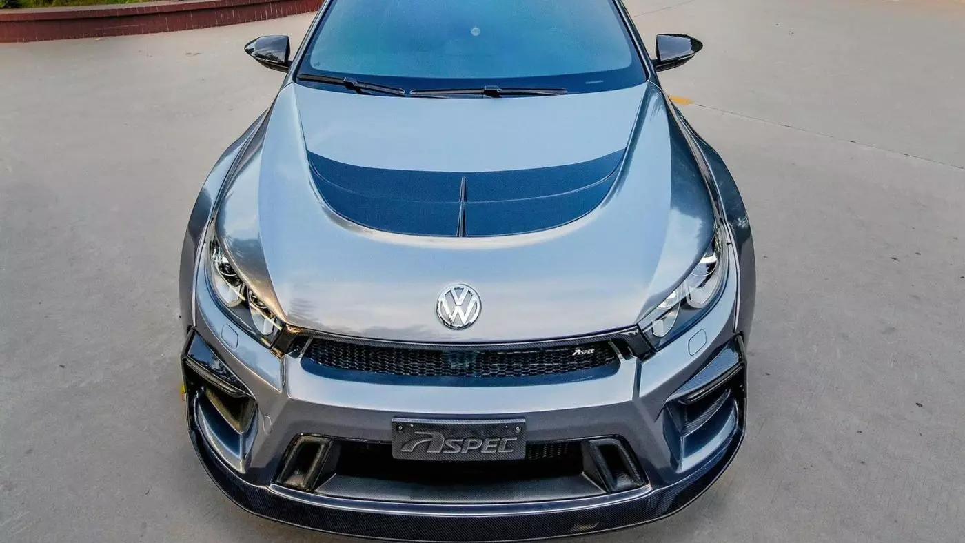 Aspec ئاممىباب Scirocco R نى 430 ئات كۈچىلىك «ھايۋان» غا ئايلاندۇردى. 18297_1