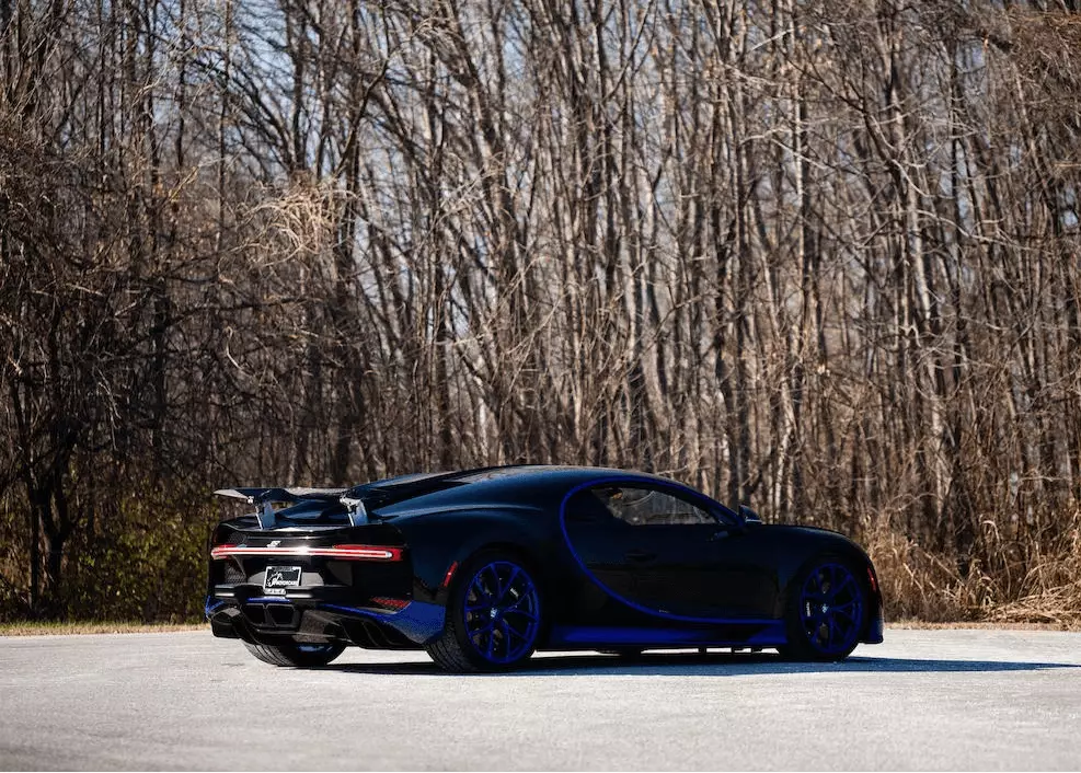 bugatti chiron