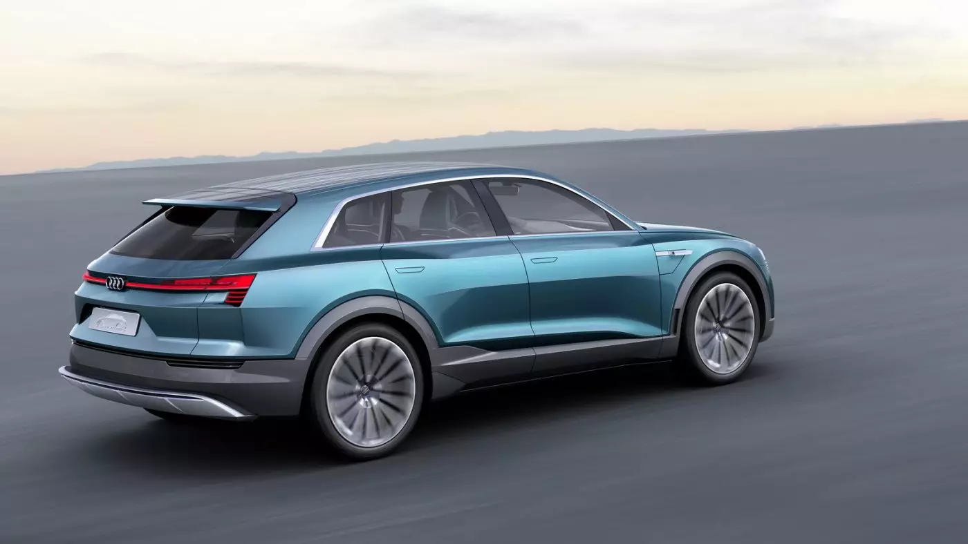 Audi e-tron quattro 2016