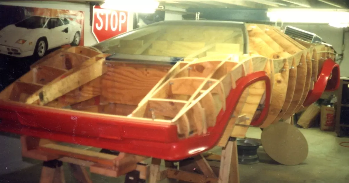 ¡Americano construye un Lamborghini Countach en su sótano! 18484_2