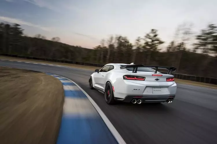 Chevrolet Camaro ZL1 1LE 2018 - Πίσω