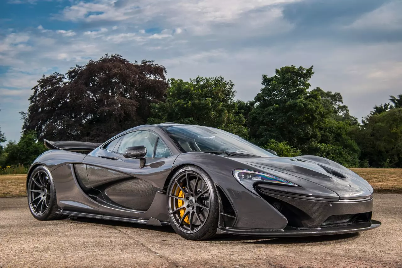 Tombol McLaren P1 Jenson 2018