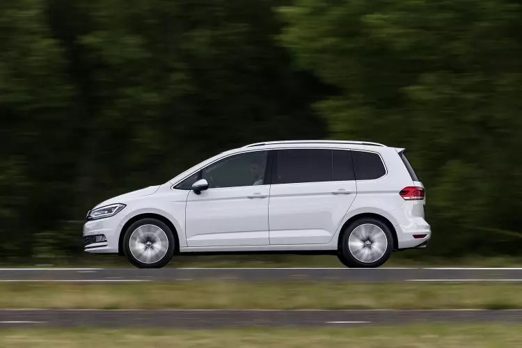 IVolkswagen Touran_03