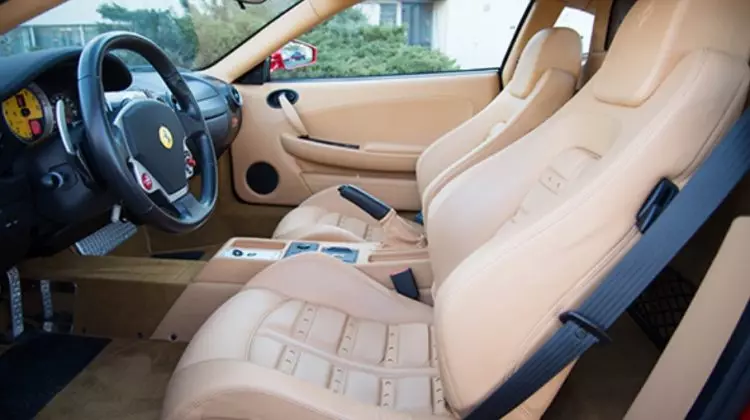 Dem Donald Trump säi Ferrari F430 - Interieur