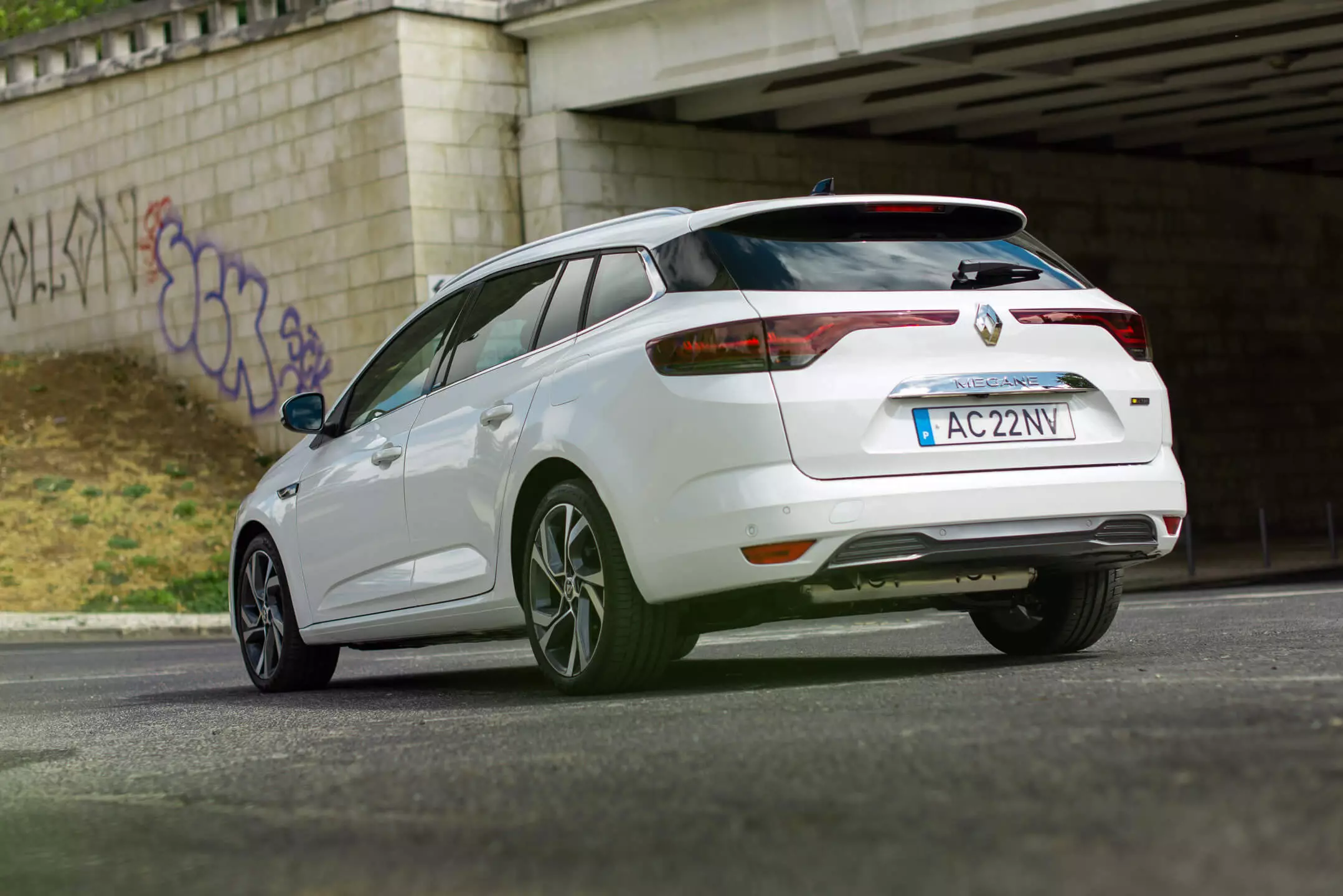 ក្រុមហ៊ុន Renault Megane Plug-in Hybrid