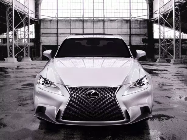 Lexus IS 2013