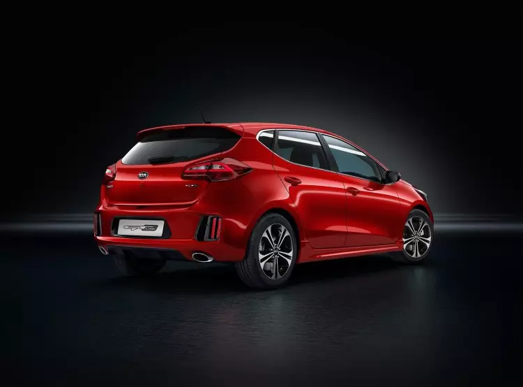 kia_ceed_gtline_2