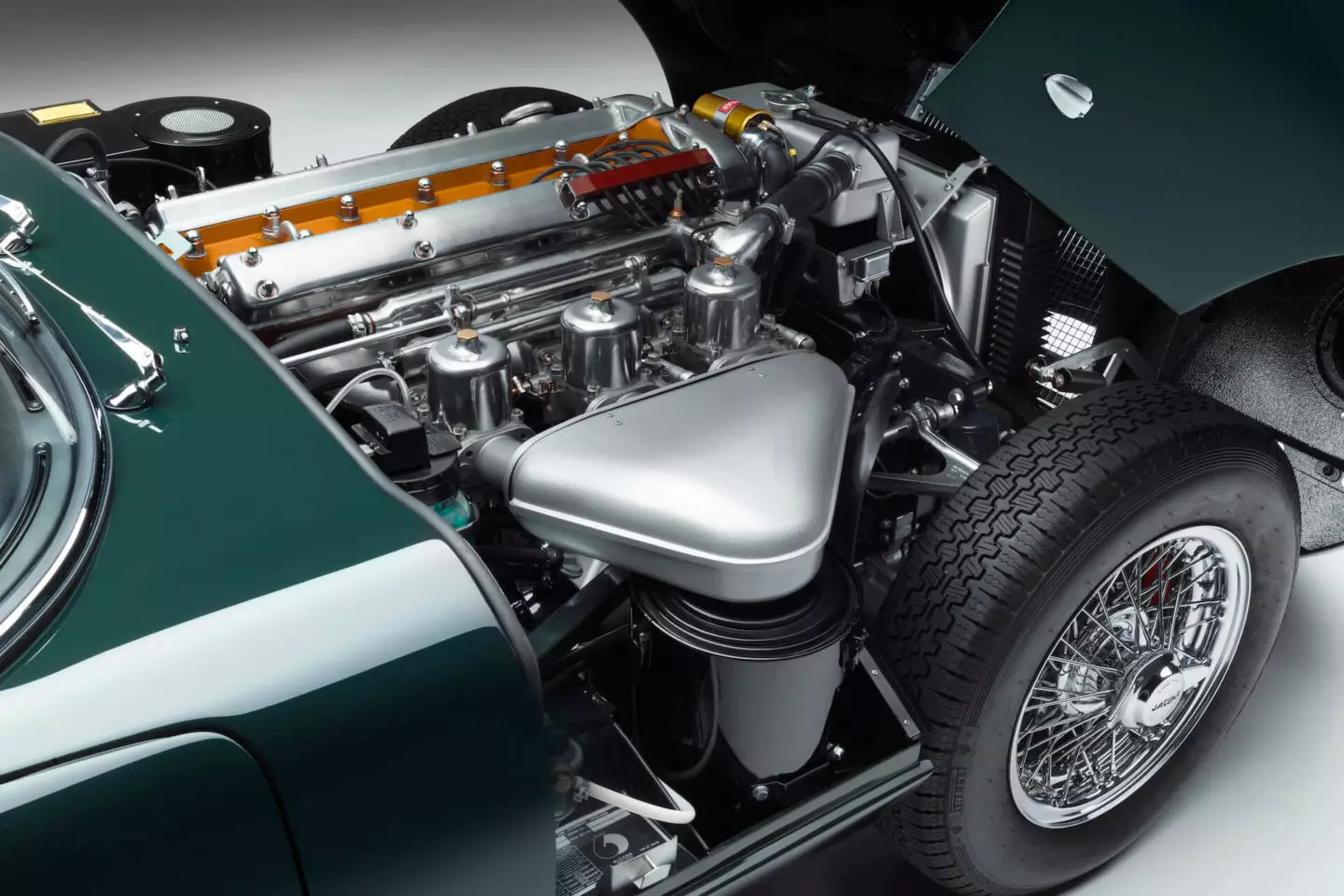 Jaguar E-Type 60 සංස්කරණය