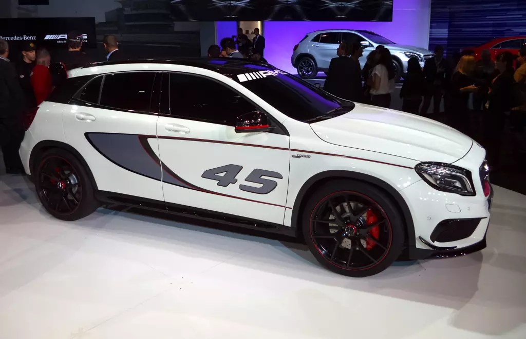 Mercedes GLA 45 AMG Concept oo lagu soo bandhigay Bandhiga Motor Show ee Los Angeles 19190_2