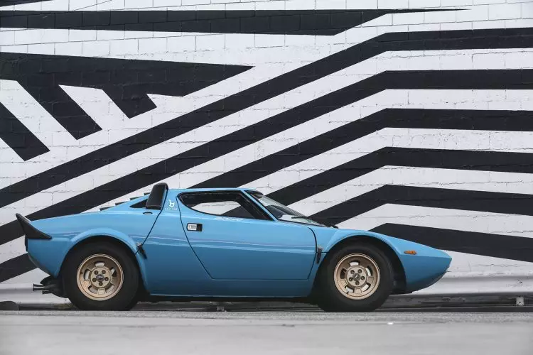 מכירה פומבית של 1974_lancia_stratos_hf_stradale-17_mh