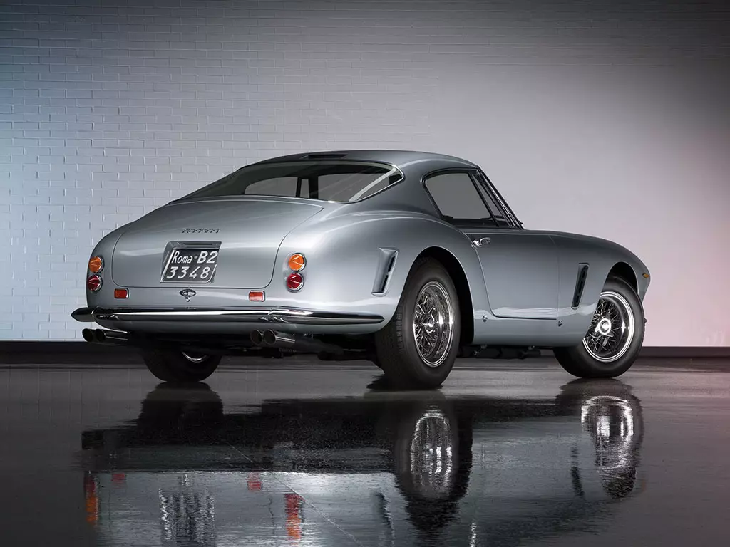 1961 ஃபெராரி 250 GT SWB பெர்லினெட்டா ஸ்காக்லீட்