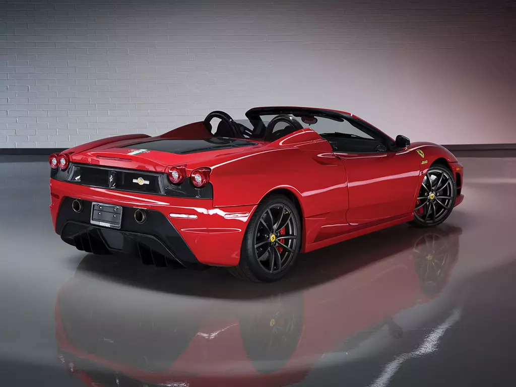 2009 m. Ferrari 16M Scuderia Spider