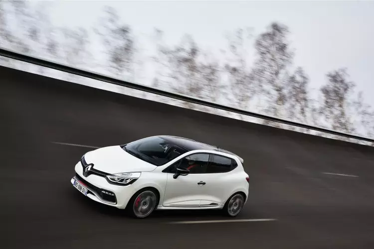 renault_clio_rs220_trophy_8