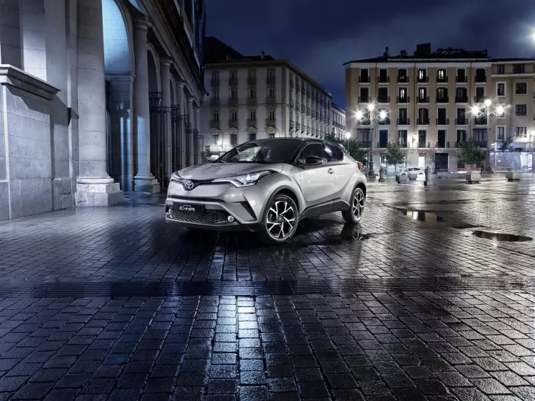 Aquest és l'interior del nou Toyota C-HR 19554_1