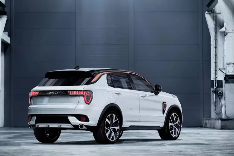 lynk-dan-co-geely-suv-2