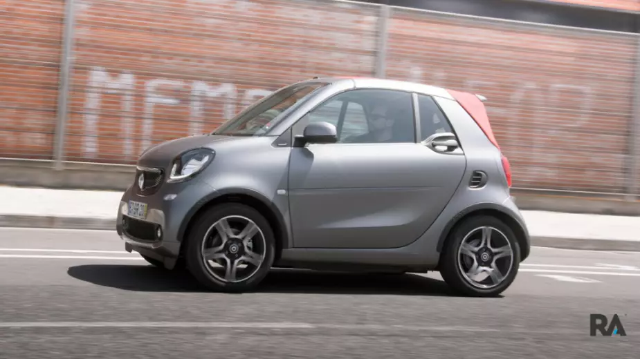 I-Smart Fortwo Convertible