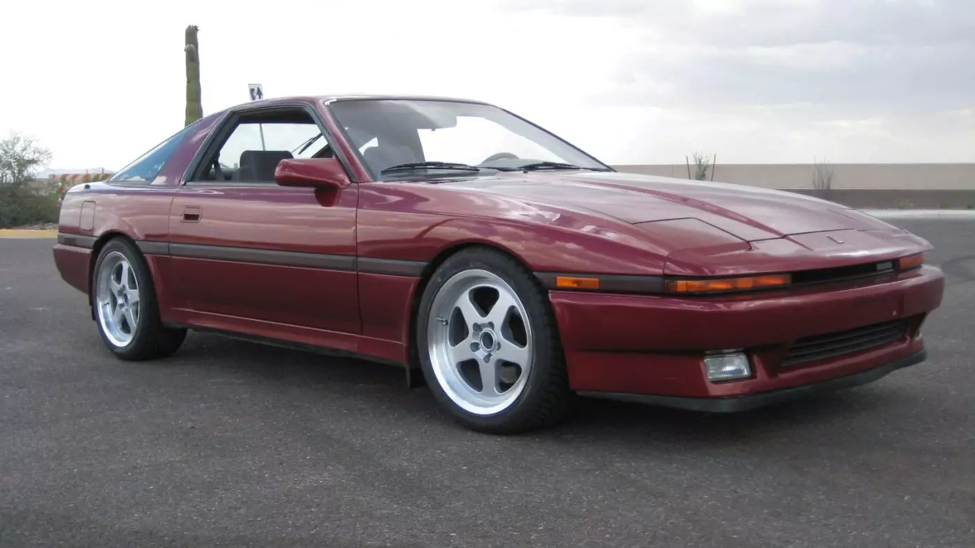 Xe toyota Supra