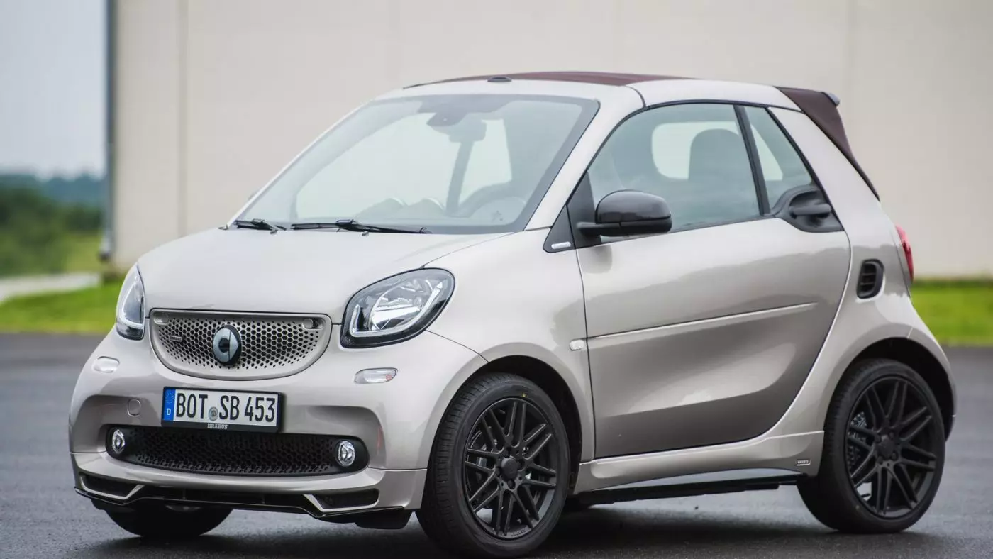 smart BRABUS 15 yillik yubiley nashri