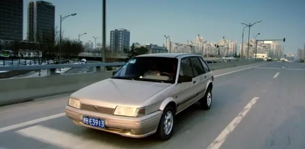 Una barreja d'Austin Maestro i Austin Montego.